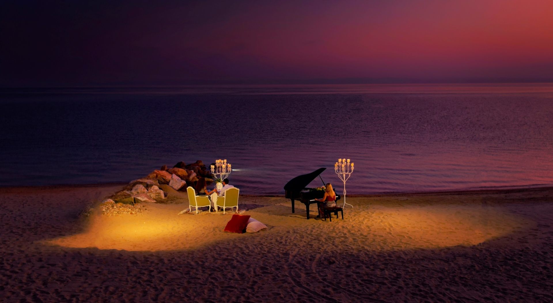 Private romantic dinners can be arranged