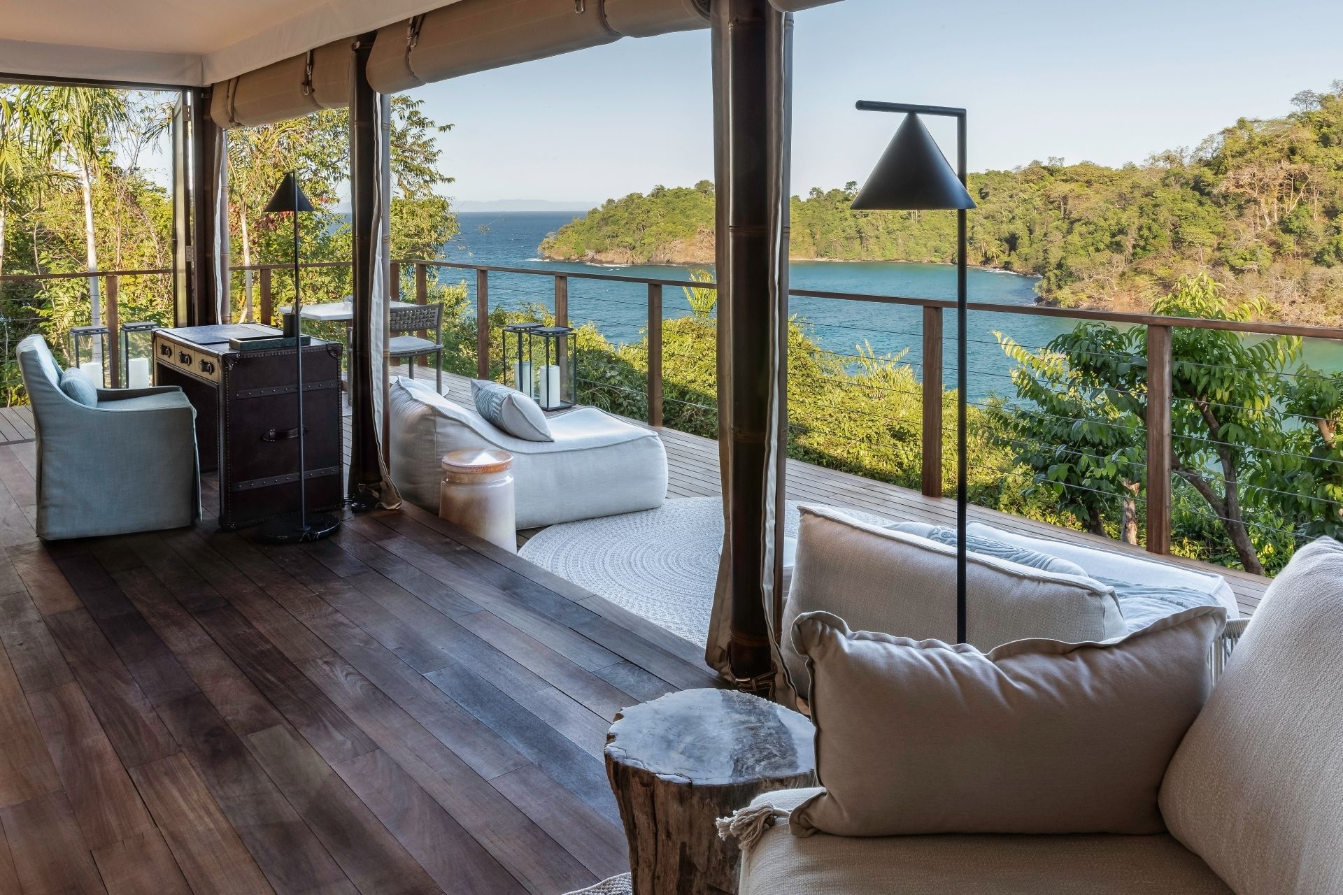 Move_Mountains_Luxury_Holidays_Sustainable_Americas_Panama_Islas_Secas_tented_Casitas_terrace